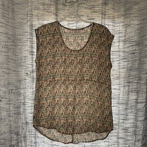 Lightweight Sleeveless Daniel Rainn Top - Size S